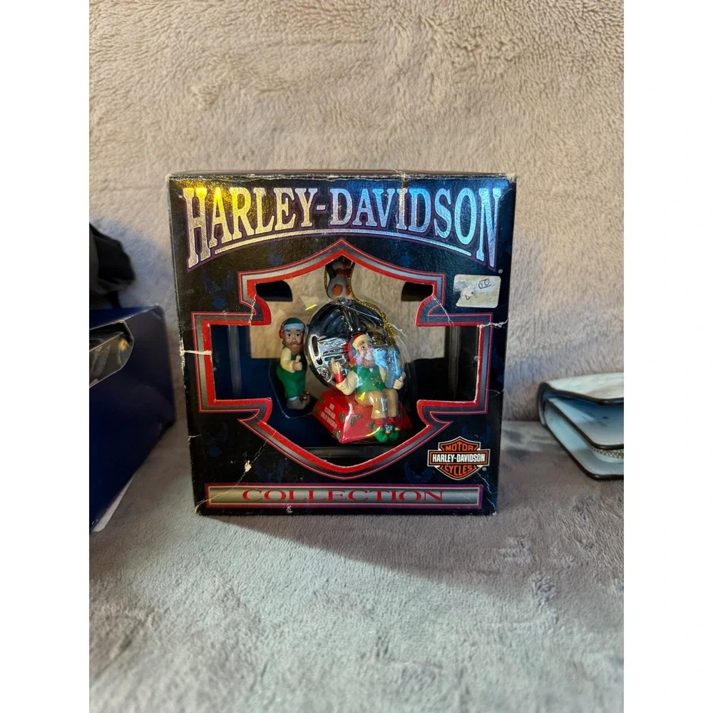 Harley Davidson‎ Christmas ornament testing area elves